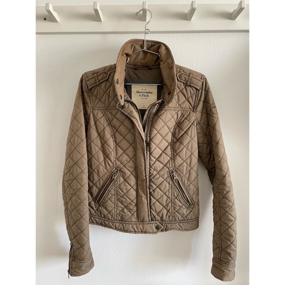 Abercrombie & Fitch Diamond Quilted Jacket